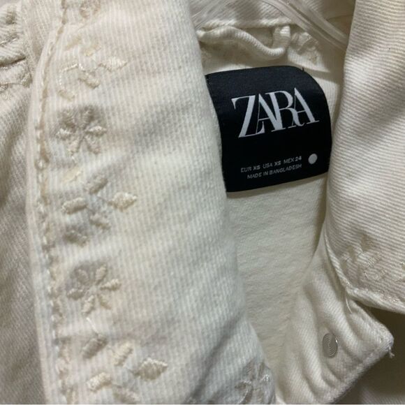 Zara Womens Overshirt Jacket Size XS Off White Floral Patch Pocket - Picture 4 of 7